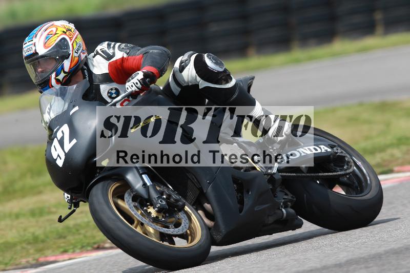 Archiv-2022/13 25.04.2022 Plüss Moto Sport ADR/Freies Fahren/92